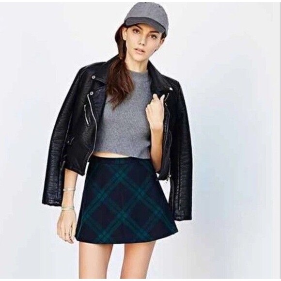 Silence + Noise UO Cher  Green Plaid Mini Skirt~Size 6/ Small - Picture 3 of 16